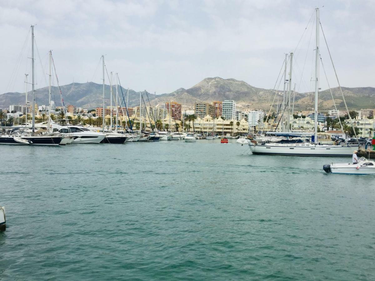 شقة Carihuela Palace Beach توريمولينوس المظهر الخارجي الصورة